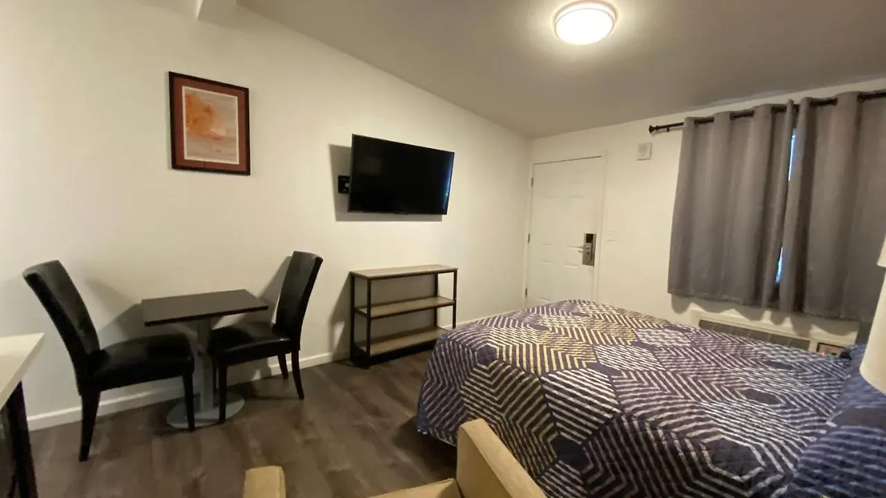 Golden Kent Motel Inn